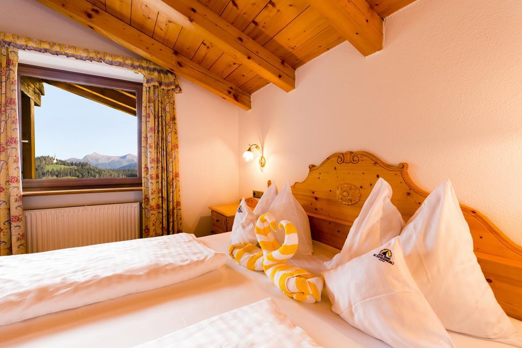 Hotel Schneeberg Family Spa Resort Риданна Номер фото