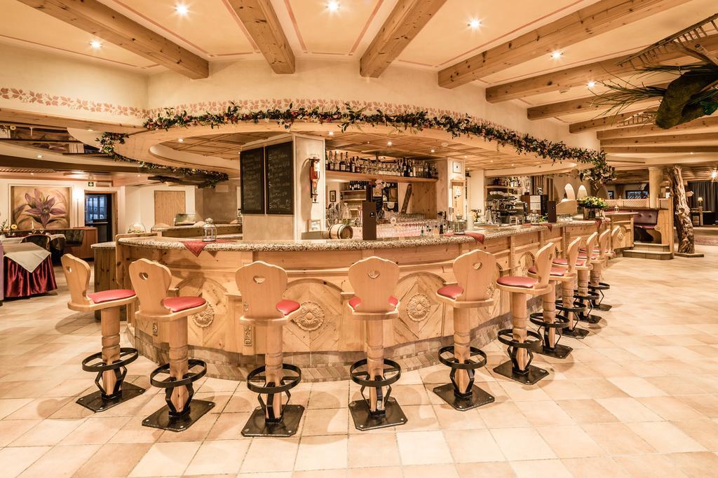 Hotel Schneeberg Family Spa Resort Риданна Экстерьер фото