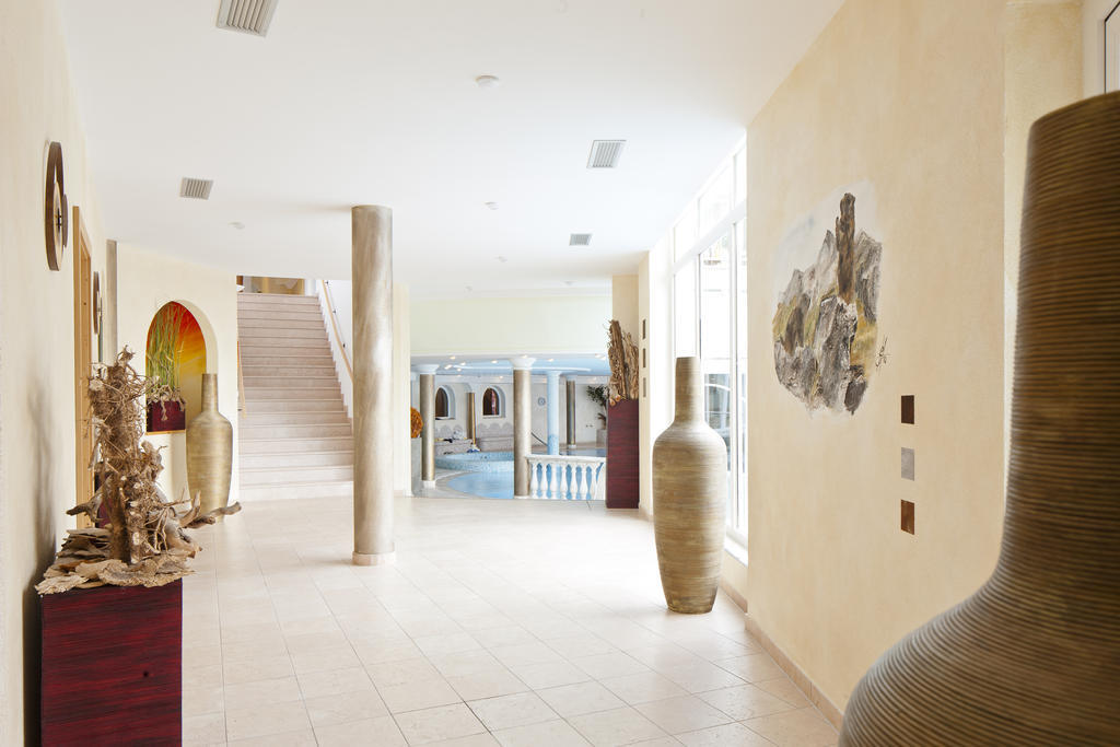 Hotel Schneeberg Family Spa Resort Риданна Экстерьер фото